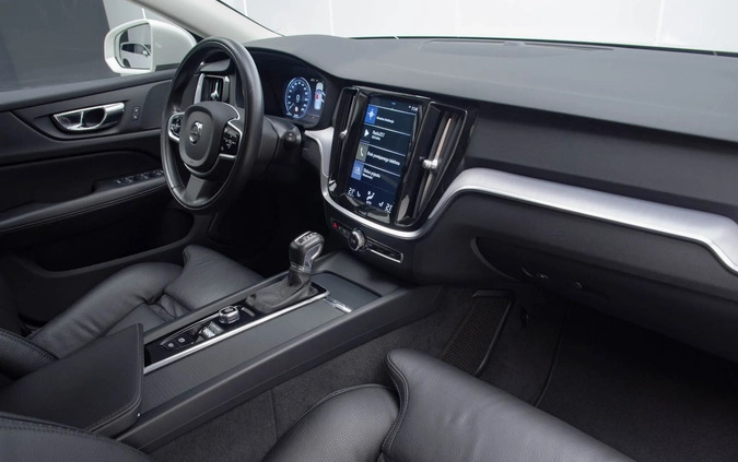 Volvo V60 cena 129899 przebieg: 120000, rok produkcji 2019 z Łódź małe 631